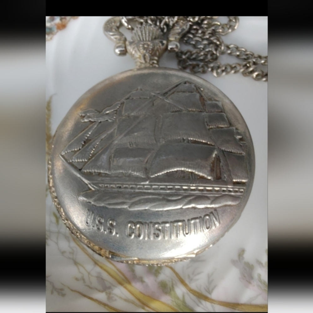 Vintage U.S.S.‎ Constitution pocket watch